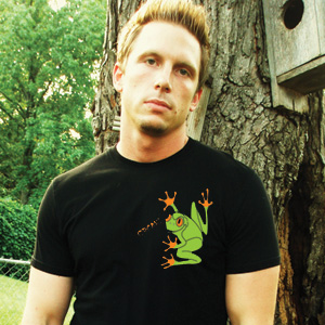 model wearing frog shirt